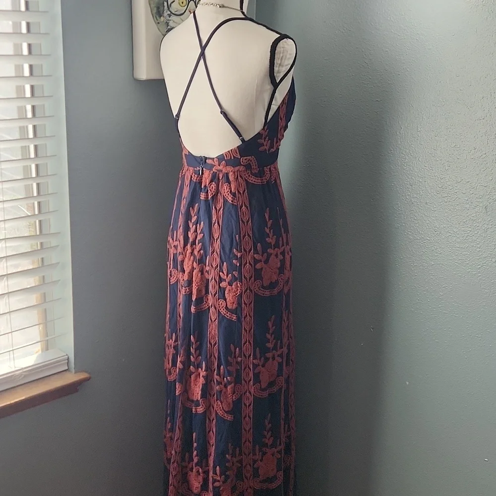 BarVely Lace Empire Waist Embroidered Maxi Dress - Picture 7 of 8